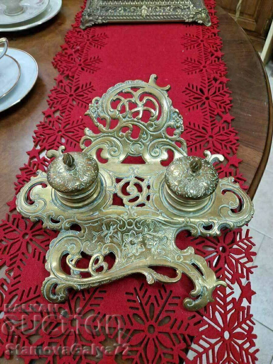 Auction A unique antique English bronze inkstand Auction A unique antique English bronze inkstand