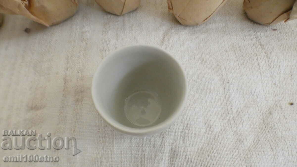 Delivery of Set of 10 glasses for heated brandy, old porcelain Delivery of Set of 10 glasses for heated brandy, old porcelain