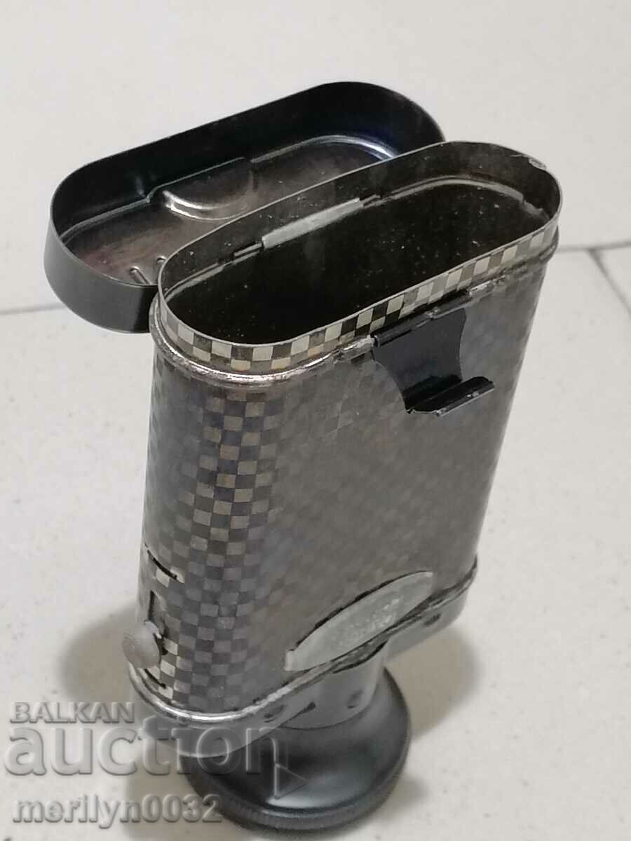 Delivery of Old flashlight DAIMON lamp searchlight WERMACHT WW2 Delivery of Old flashlight DAIMON lamp searchlight WERMACHT WW2