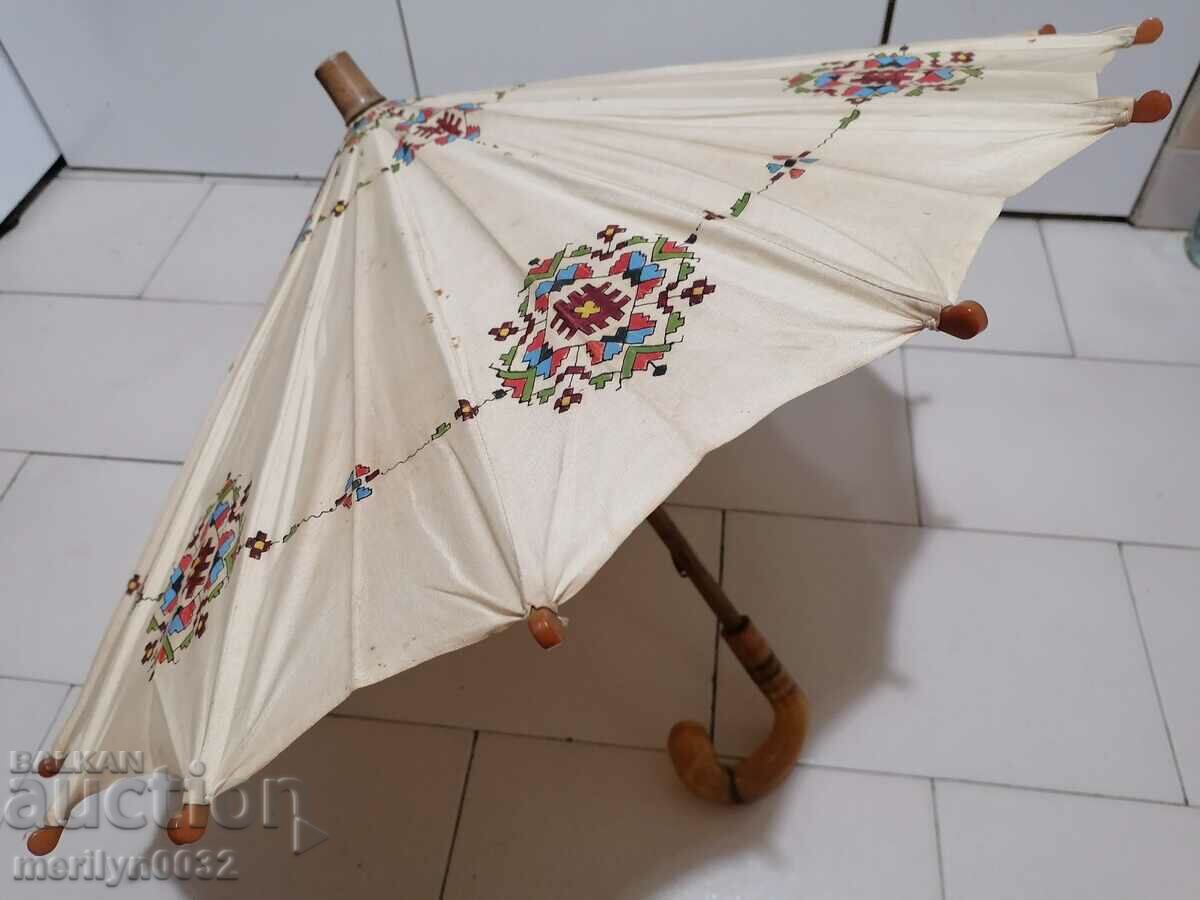 Delivery of An old luxury umbrella, unique from the beginning of the 20th century Delivery of An old luxury umbrella, unique from the beginning of the 20th century