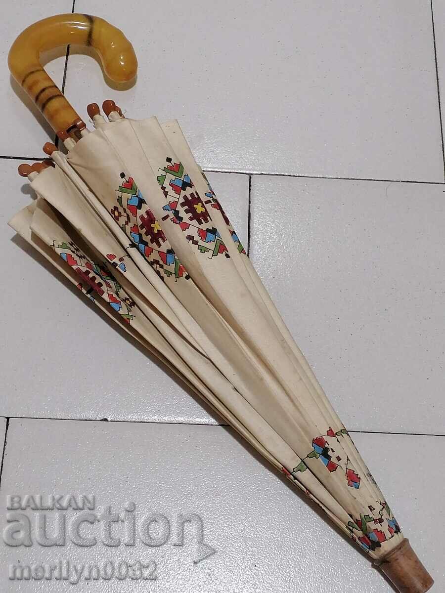 Стар луксозен чадър, уникат от началото на ХХ век