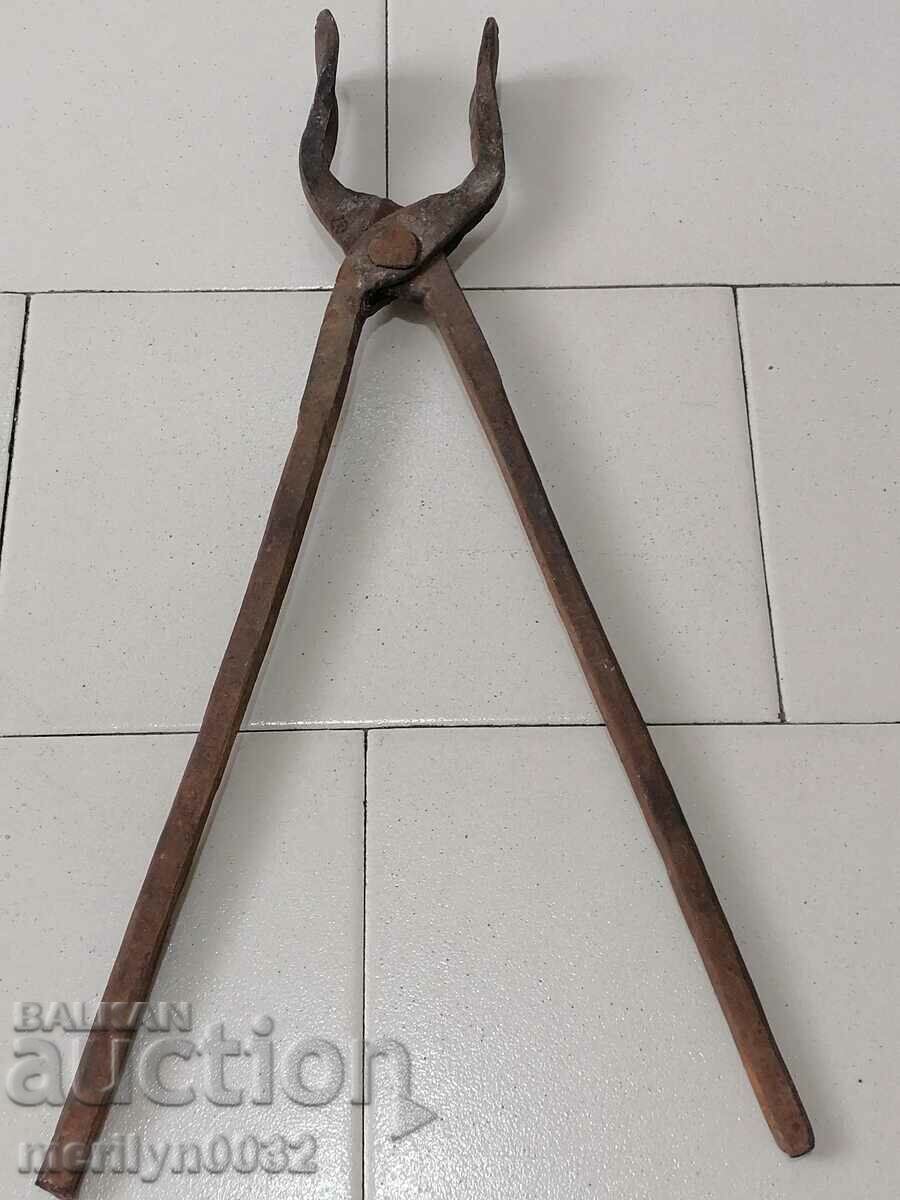 Blacksmith's tongs wrought iron tool with price 49.50 BGN | € 25.31 Blacksmith's tongs wrought iron tool with price 49.50 BGN | € 25.31