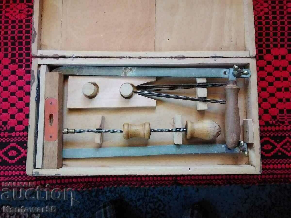 Carving bow set. with price 55.00 BGN | € 28.12 Carving bow set. with price 55.00 BGN | € 28.12