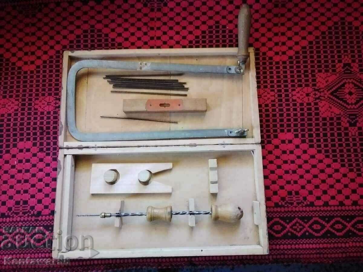 Carving bow set. Carving bow set.