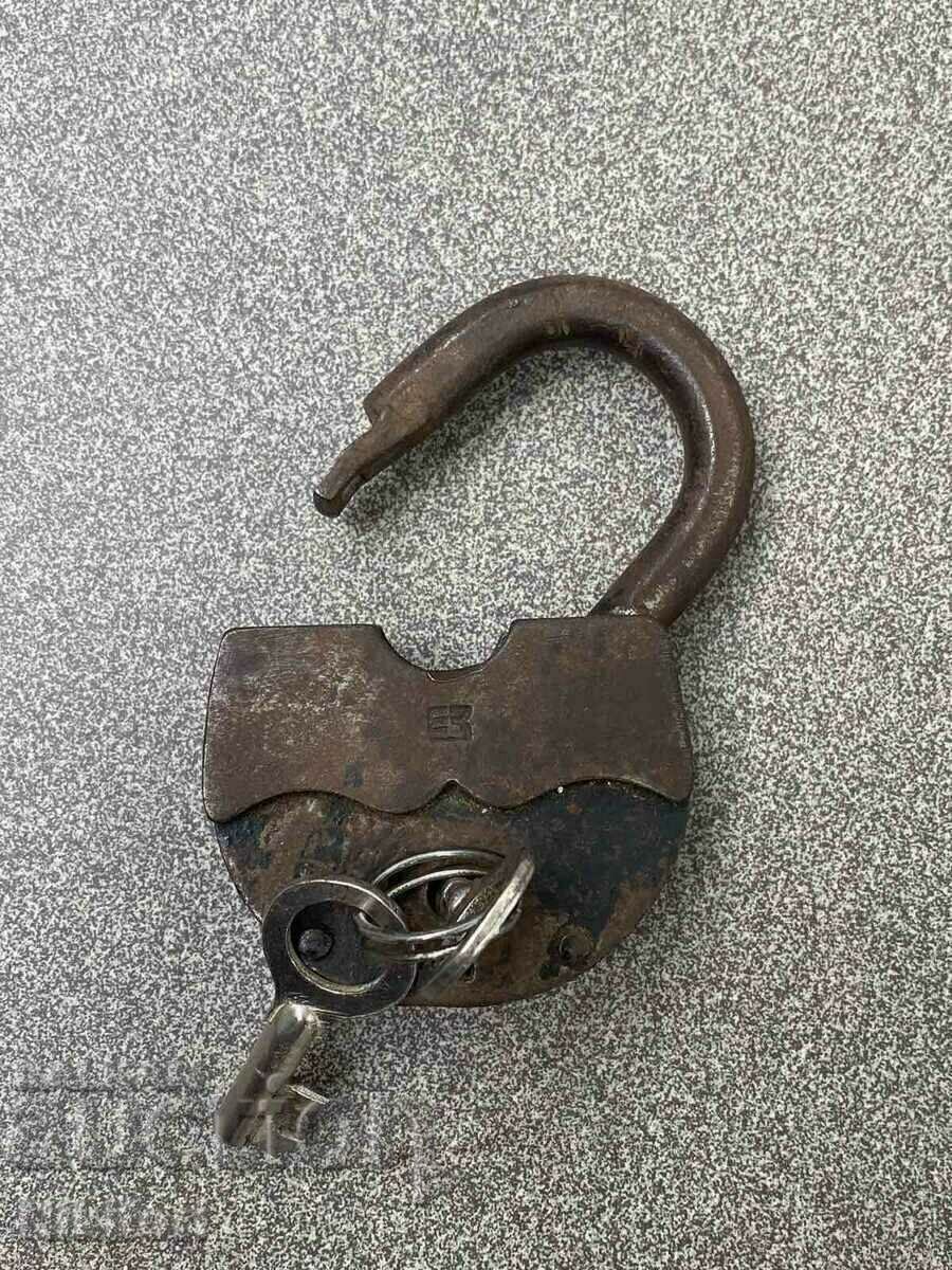 Παλιό Λουκέτο - 5 Παλιό Λουκέτο - 5