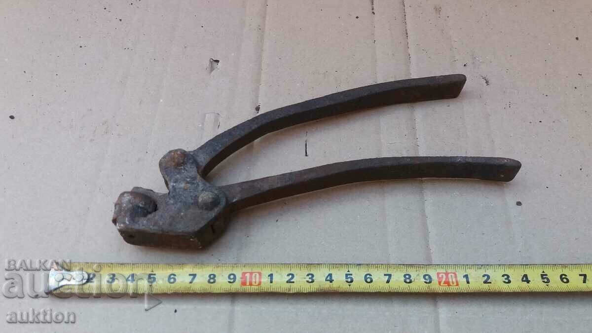 Auction OLD SEALING PLIERS Auction OLD SEALING PLIERS