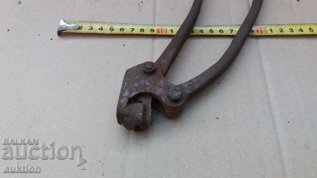 Delivery of OLD SEALING PLIERS Delivery of OLD SEALING PLIERS