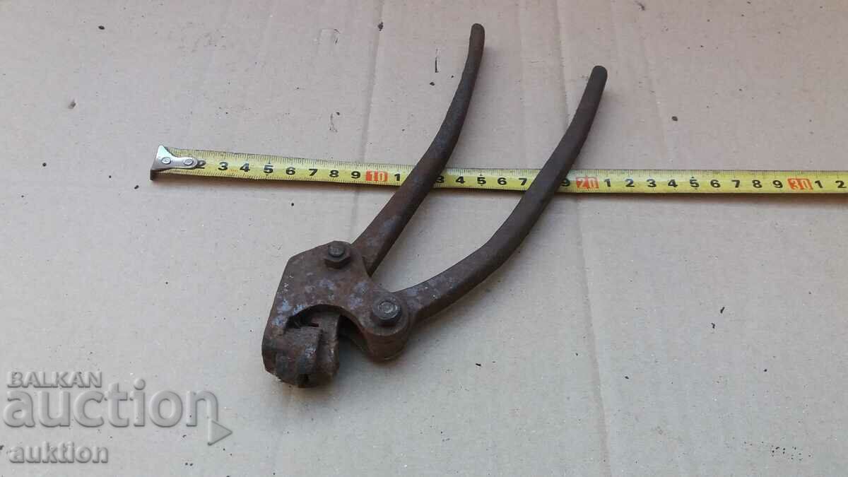 OLD SEALING PLIERS - 5 OLD SEALING PLIERS - 5