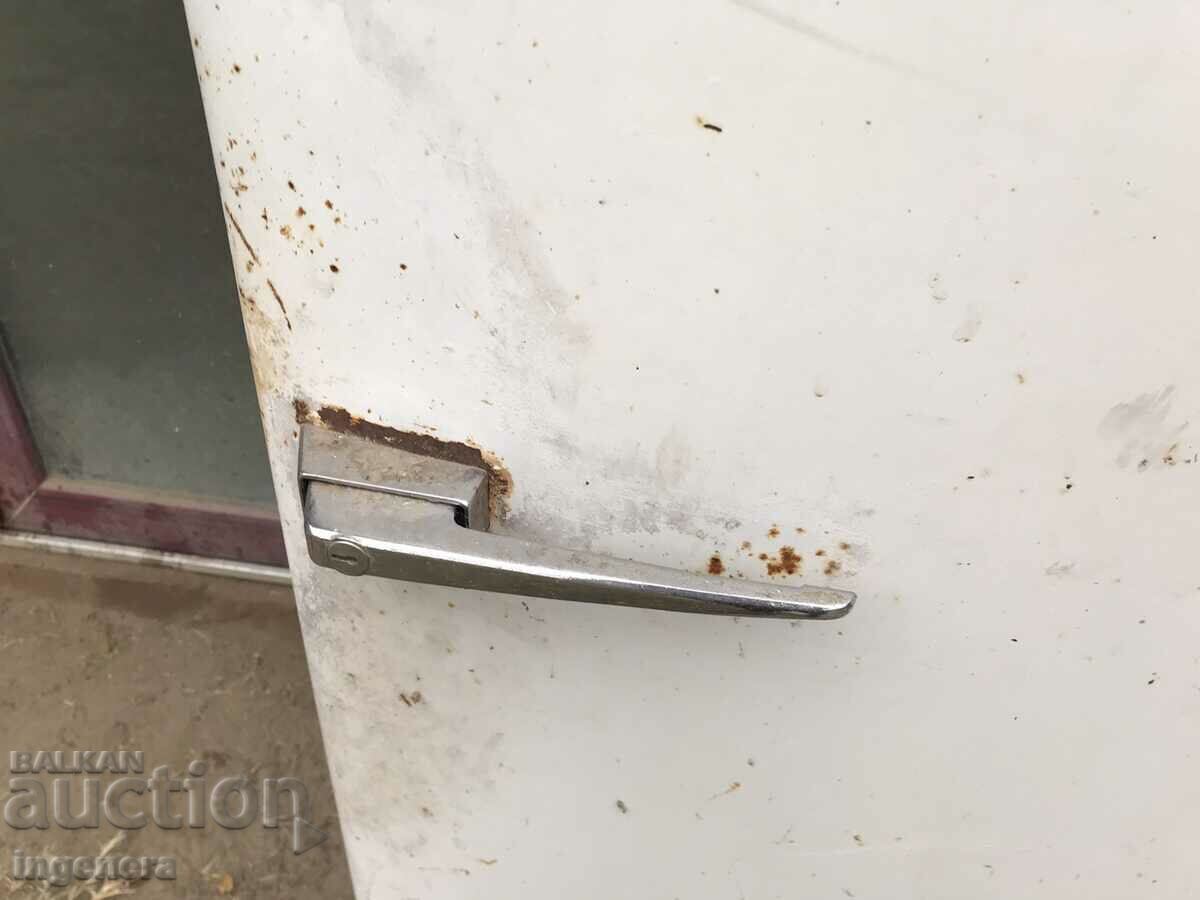 FRIGIDERUL ZIL FUNcționează PENTRU UTILIZARE SAU COLECTARE - 6