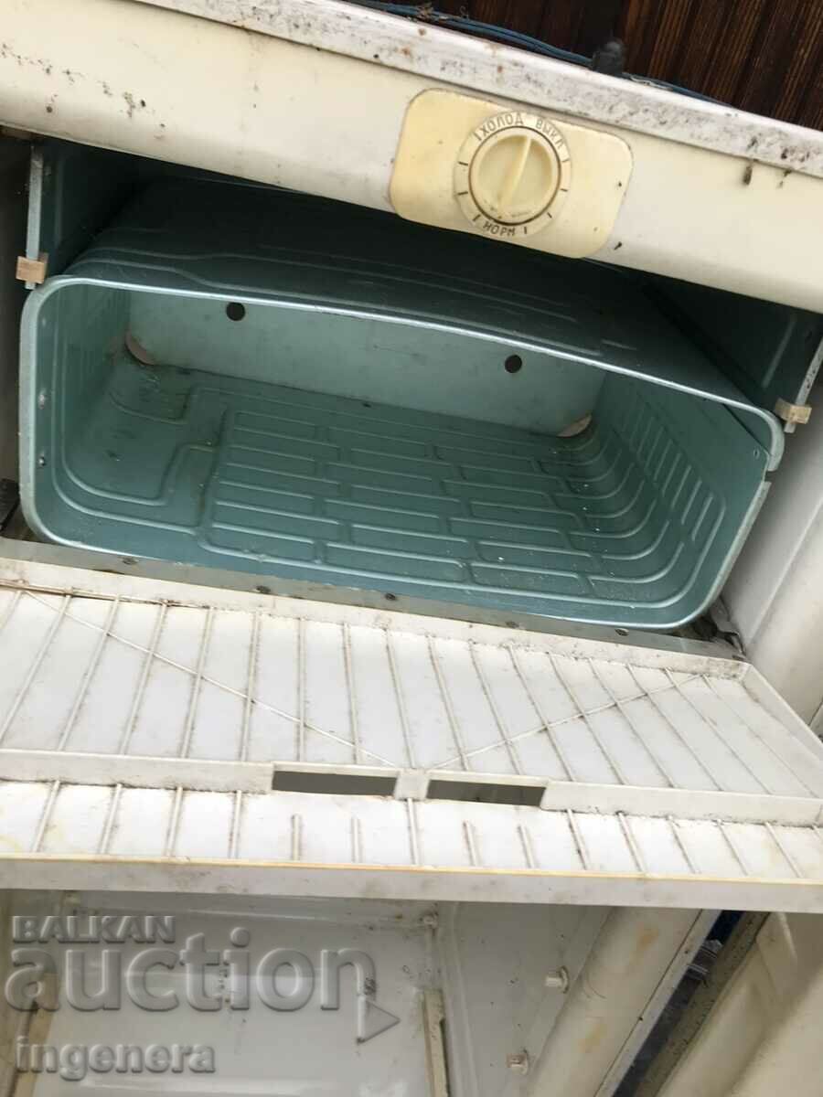 ZIL FRIDGE WORKS FOR USE OR COLLECTION - 7 ZIL FRIDGE WORKS FOR USE OR COLLECTION - 7