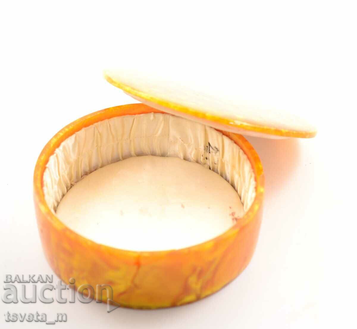 ΚΟΣΜΗΜΑΤΟΚΟΥΤΙ ΑΝΤΙΚΕ ΚΑΤΑΛΙΝ BAKELITE με τιμή 10.00 BGN | € 5.11 ΚΟΣΜΗΜΑΤΟΚΟΥΤΙ ΑΝΤΙΚΕ ΚΑΤΑΛΙΝ BAKELITE με τιμή 10.00 BGN | € 5.11