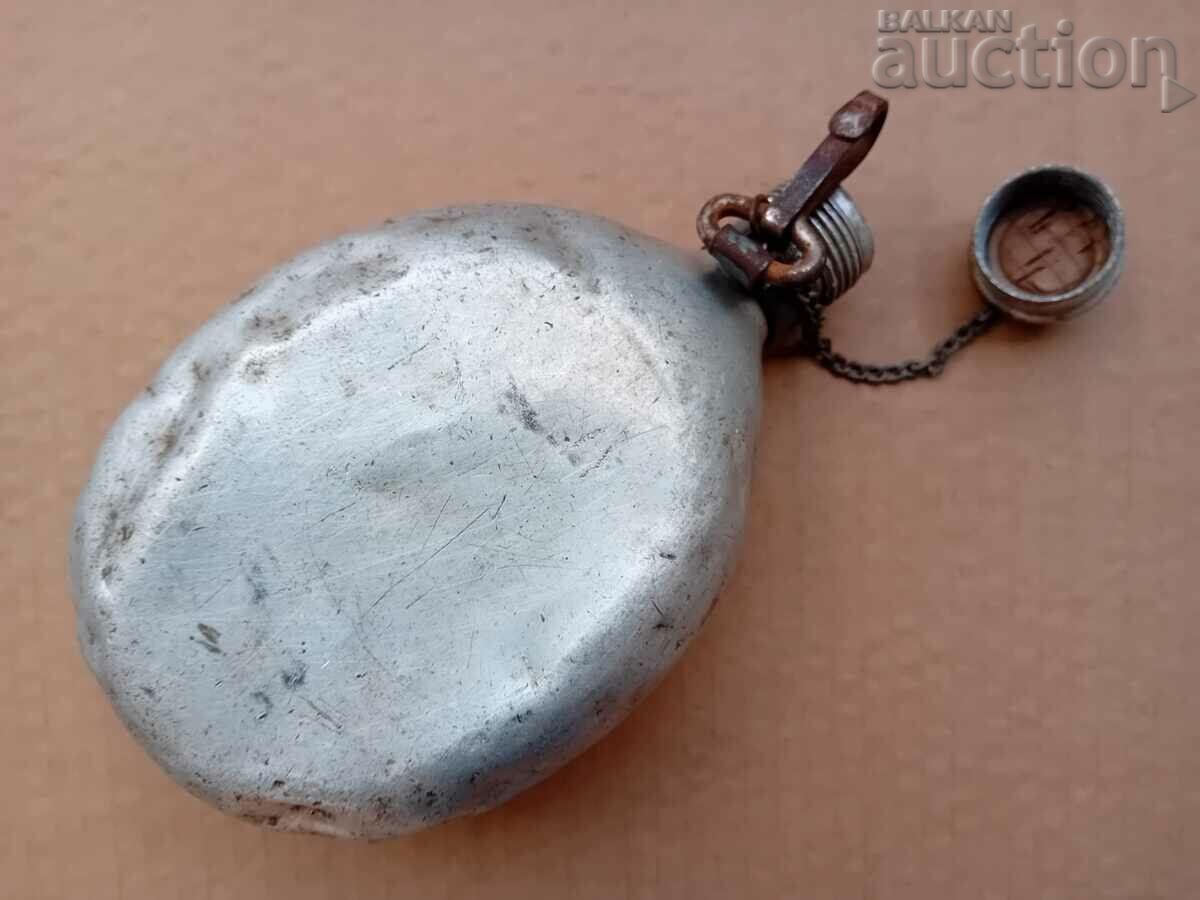 Wehrmacht GNI 43 tankard WW2 WWII with price 75.00 BGN | € 38.35 Wehrmacht GNI 43 tankard WW2 WWII with price 75.00 BGN | € 38.35