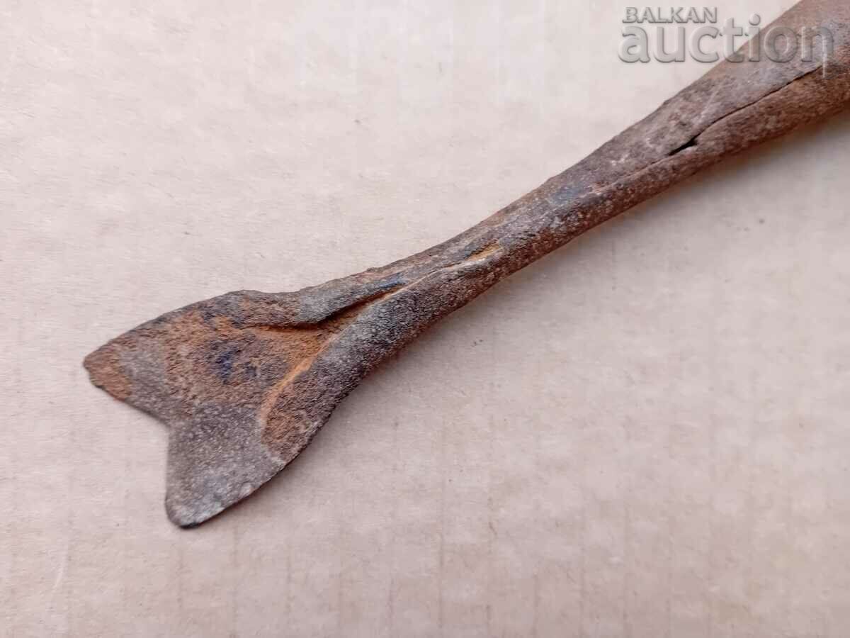 Delivery of osten wrought iron primitive copralya