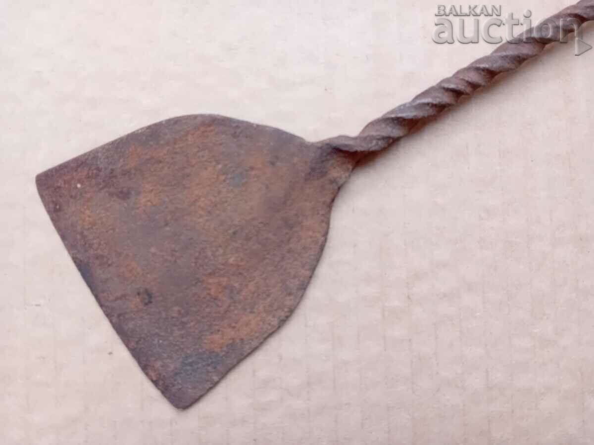 Auction primitive ogripka , ogribka , ugripka , ugripka wrought iron Auction primitive ogripka , ogribka , ugripka , ugripka wrought iron