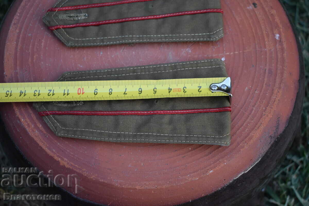 Δημοπρασία Παλιές επωμίδες αξιωματικών Δημοπρασία Παλιές επωμίδες αξιωματικών