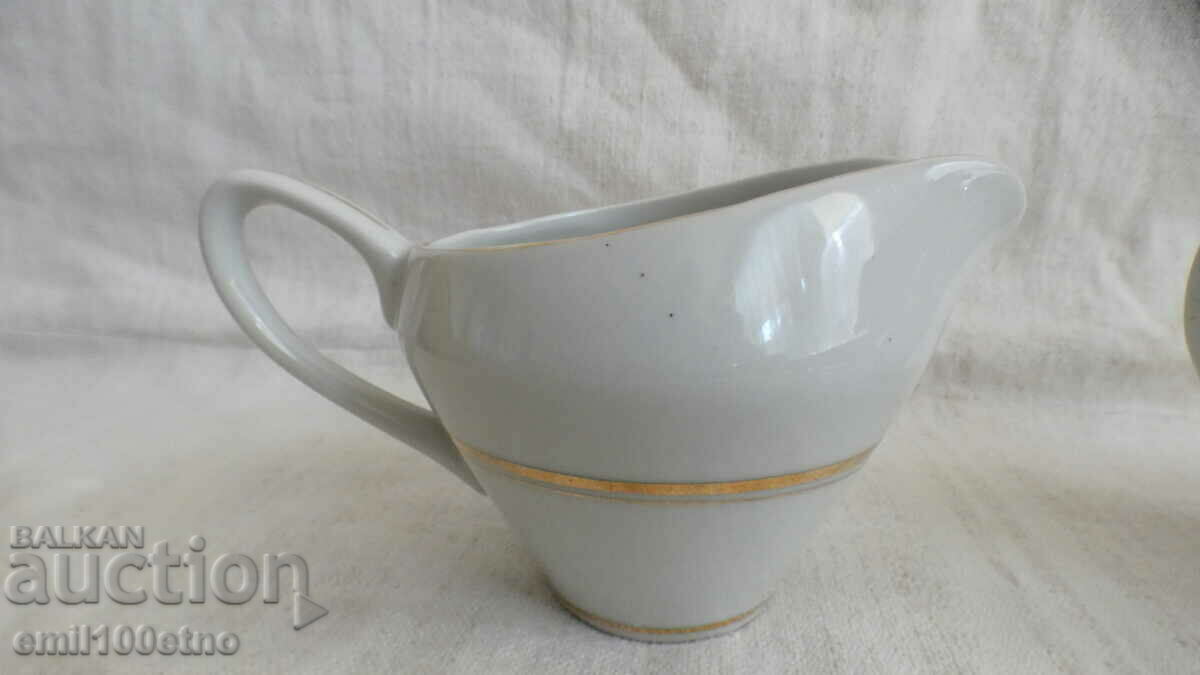 Jugs - latieri 2 pieces of old Bulgarian Isis porcelain with price 9.00 BGN | € 4.60 Jugs - latieri 2 pieces of old Bulgarian Isis porcelain with price 9.00 BGN | € 4.60