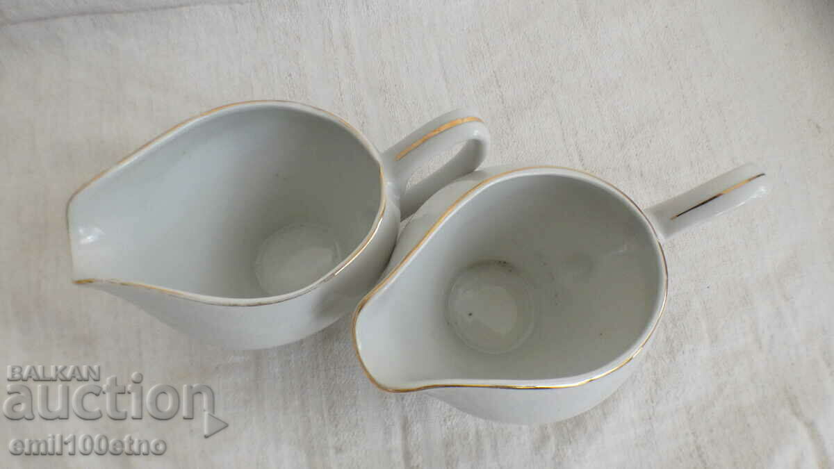 Jugs - latieri 2 pieces of old Bulgarian Isis porcelain - 5 Jugs - latieri 2 pieces of old Bulgarian Isis porcelain - 5