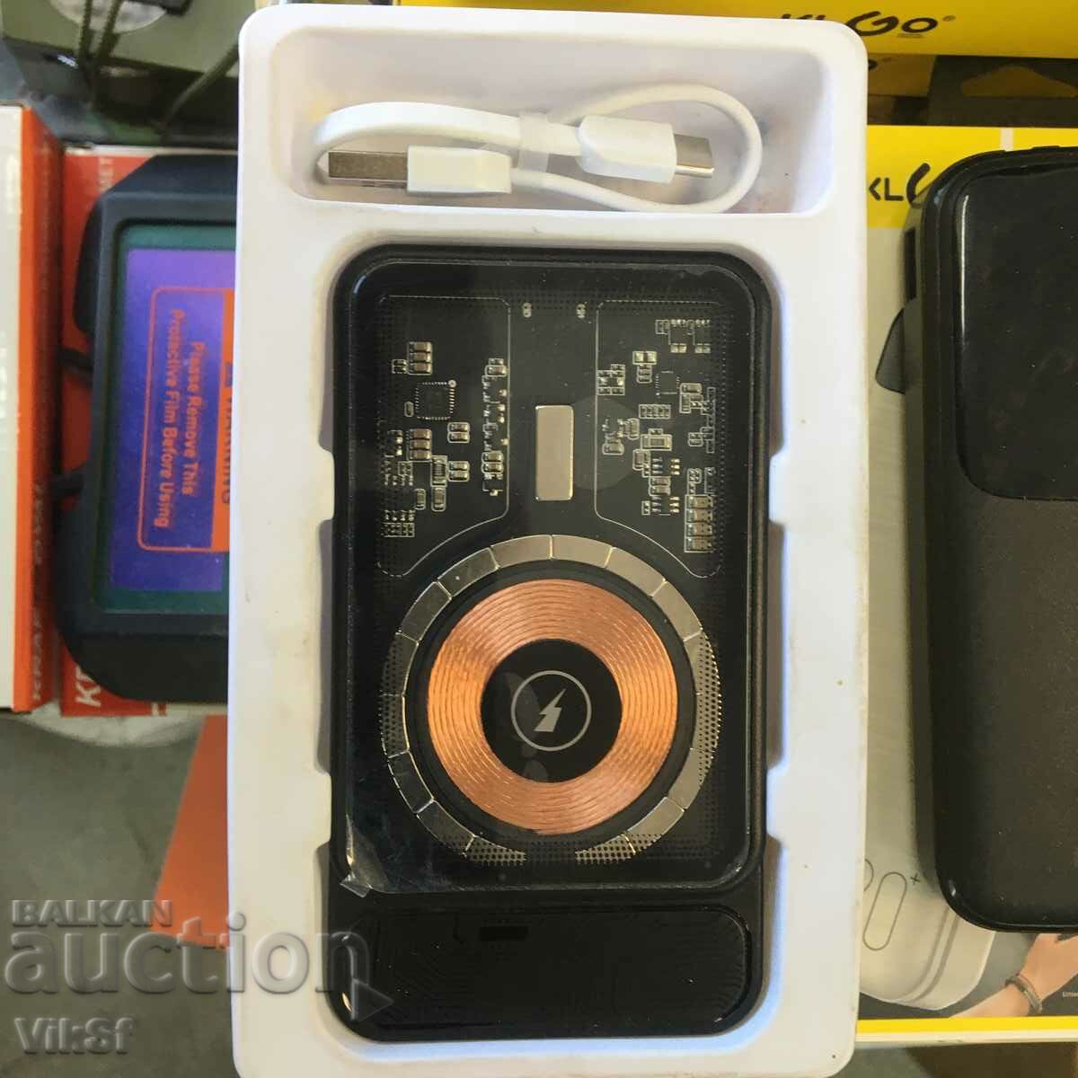 KLGO external battery MAGSAFE 10000MAH KP-92 BLACK with price 43.50 BGN | € 22.24