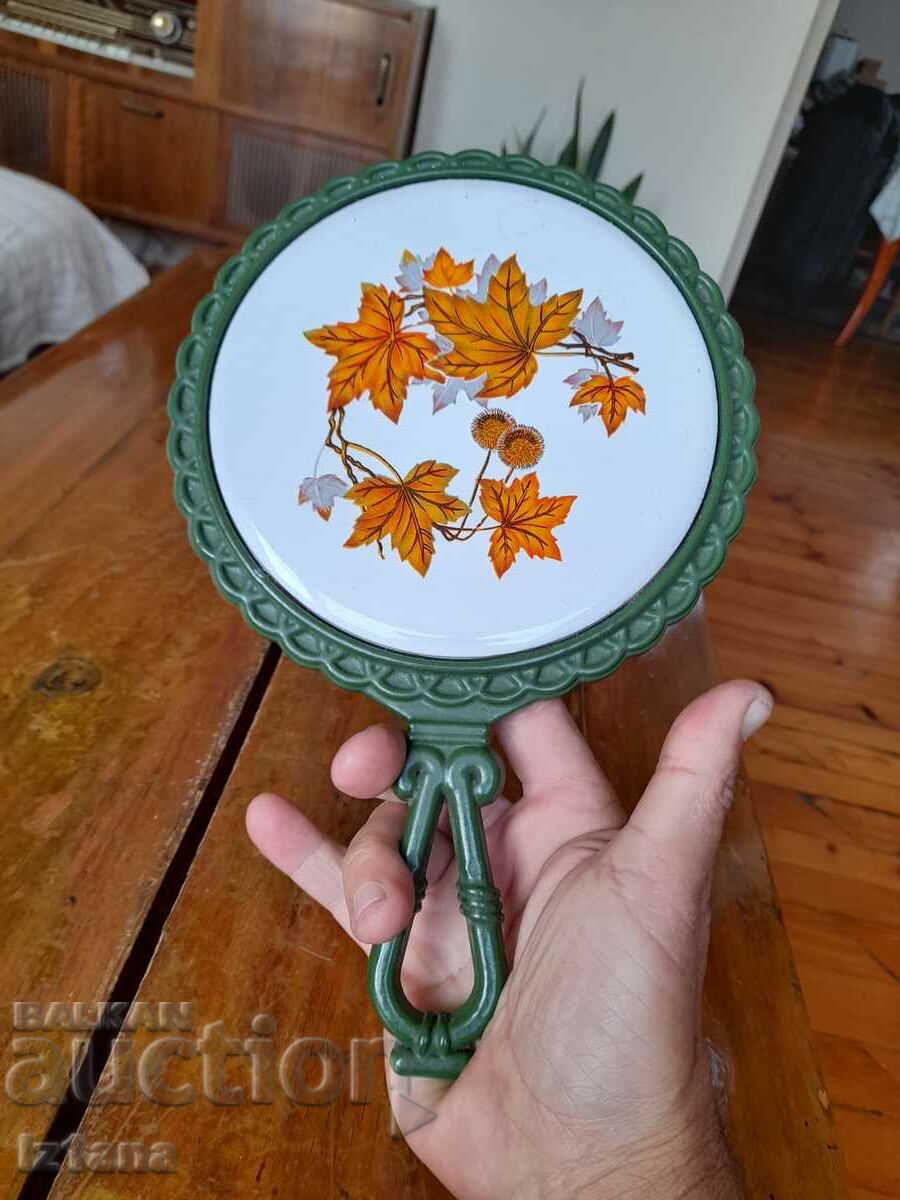 Παράδοση Παλιά σχάρα για ζεστά αντικείμενα Παράδοση Παλιά σχάρα για ζεστά αντικείμενα