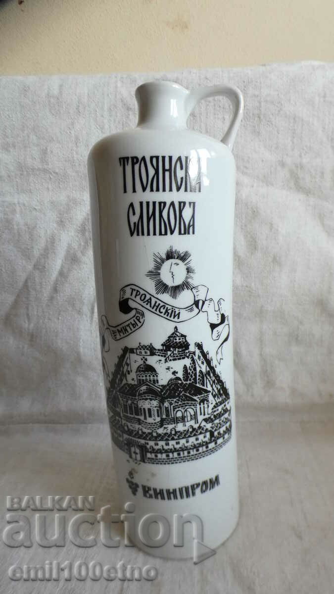 Bottle - bottle of Trojan plum porcelain