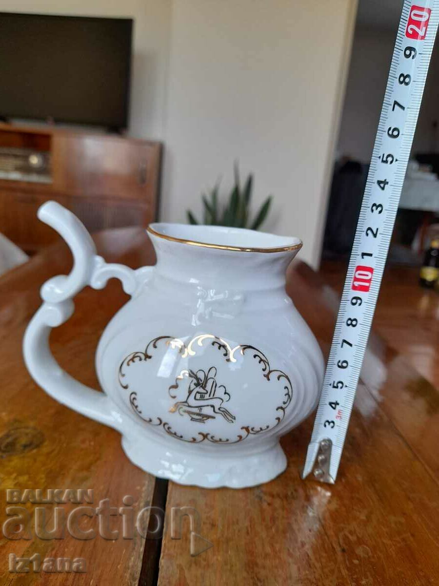 Licitație ulcior veche de porțelan, ulcior Licitație ulcior veche de porțelan, ulcior