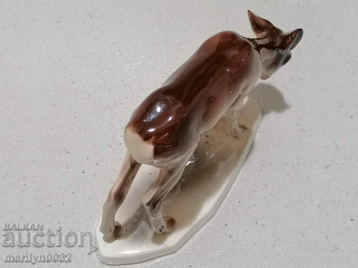 Delivery of Figure statuette of a hind porcelain GDR Delivery of Figure statuette of a hind porcelain GDR