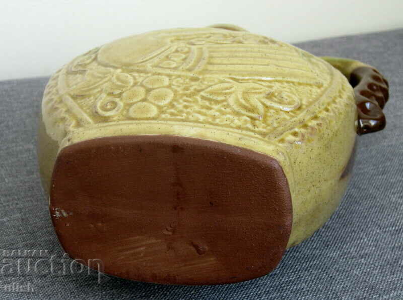 Delivery of Old wine service folk themed ceramics Delivery of Old wine service folk themed ceramics