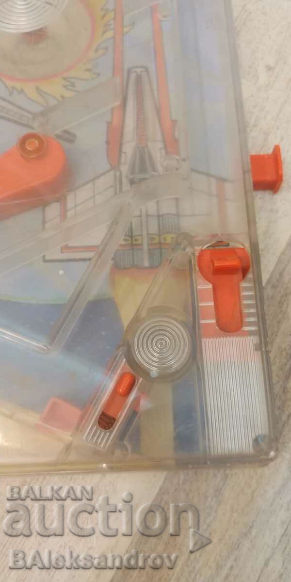 Old pinball machine, raider with price 62.00 BGN | € 31.70 Old pinball machine, raider with price 62.00 BGN | € 31.70