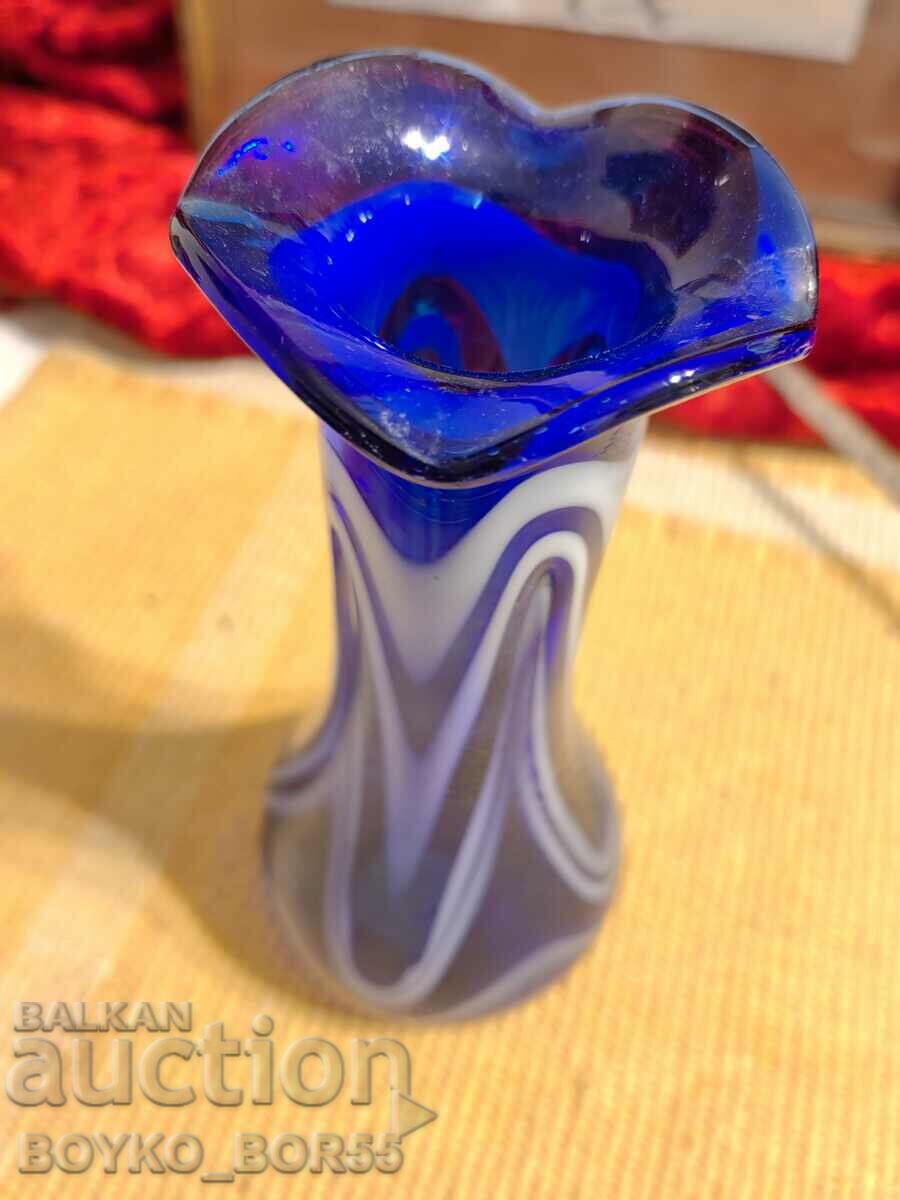 Delivery of Beautiful Soc Bulgarian Colored Glass Vase Delivery of Beautiful Soc Bulgarian Colored Glass Vase