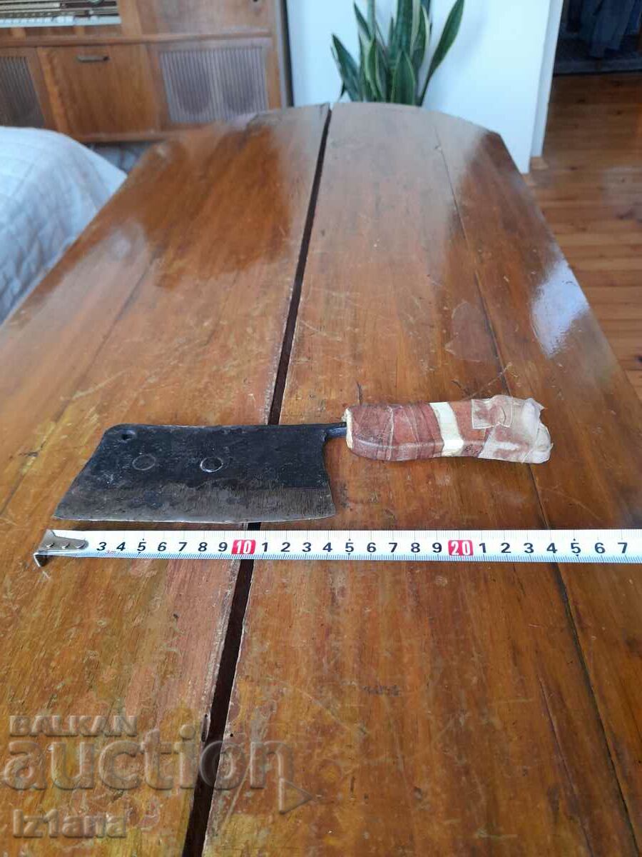 Old satyr with price 30.00 BGN | € 15.34 Old satyr with price 30.00 BGN | € 15.34