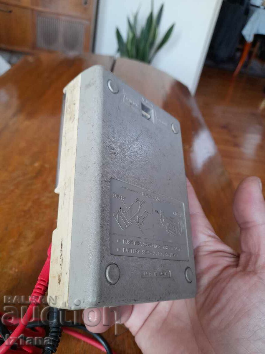 An old Hioki multimeter - 5 An old Hioki multimeter - 5