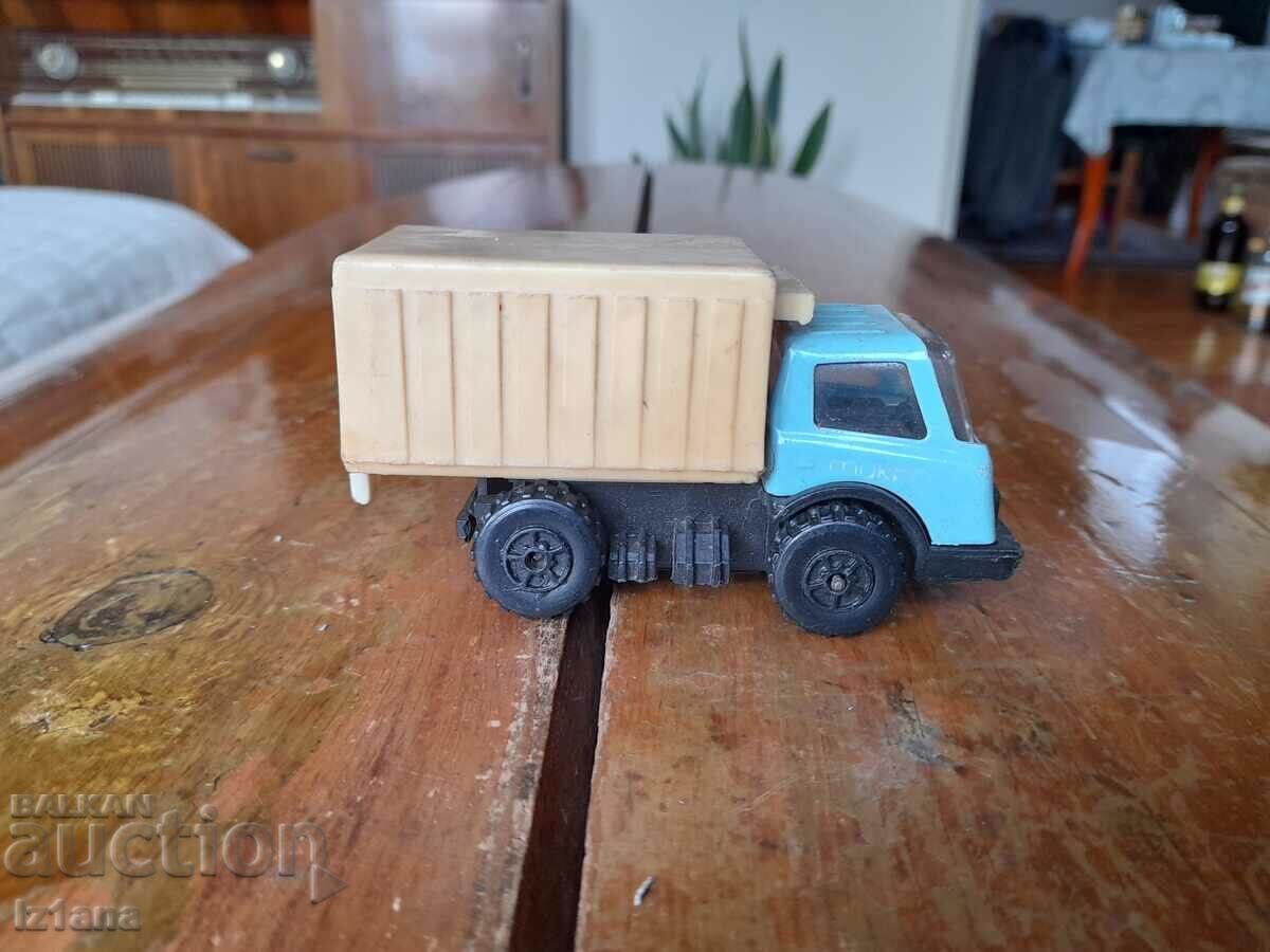 Auction  Old Micro truck