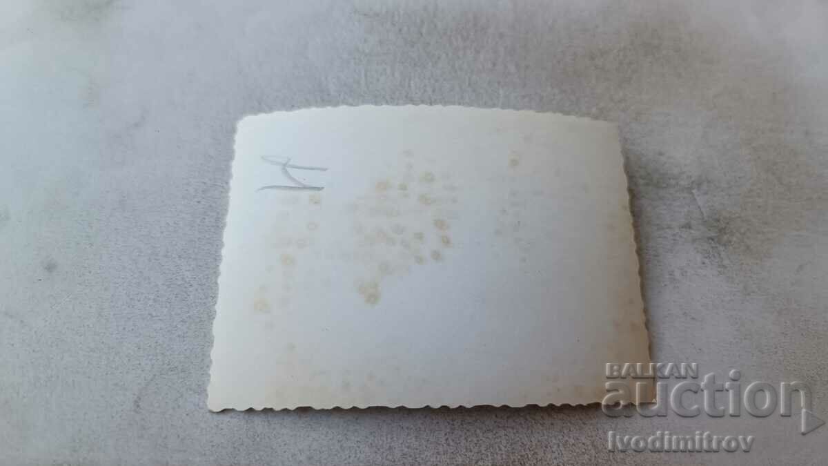 Photo Men playing cards on the beach with price 1.85 BGN | € 0.95 Photo Men playing cards on the beach with price 1.85 BGN | € 0.95