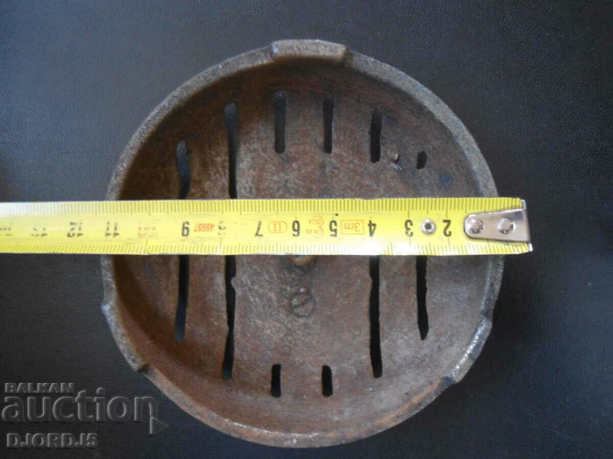 Application from an old solid fuel stove with price 7.00 BGN | € 3.58