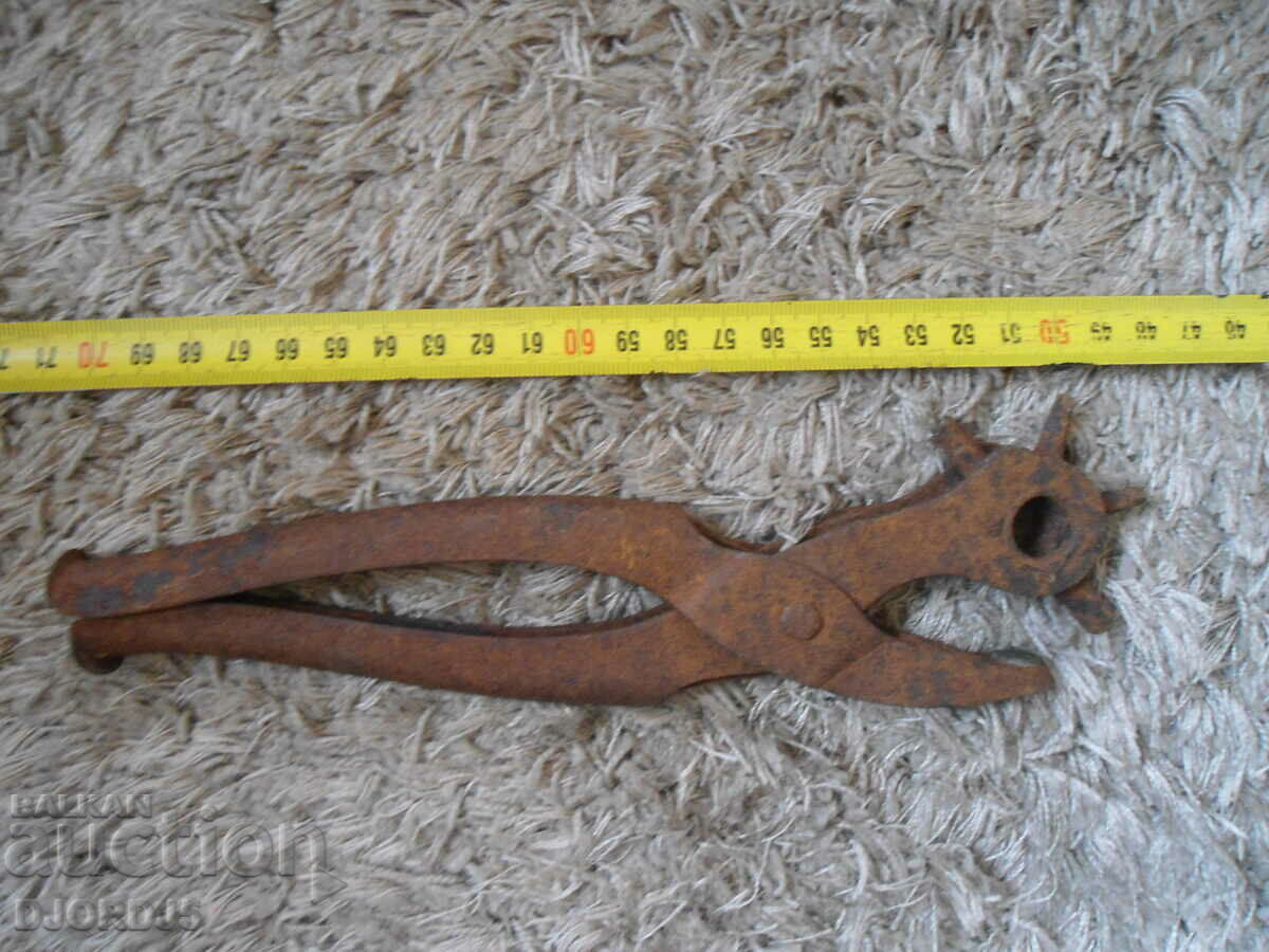 Old tool, interior - 5 Old tool, interior - 5