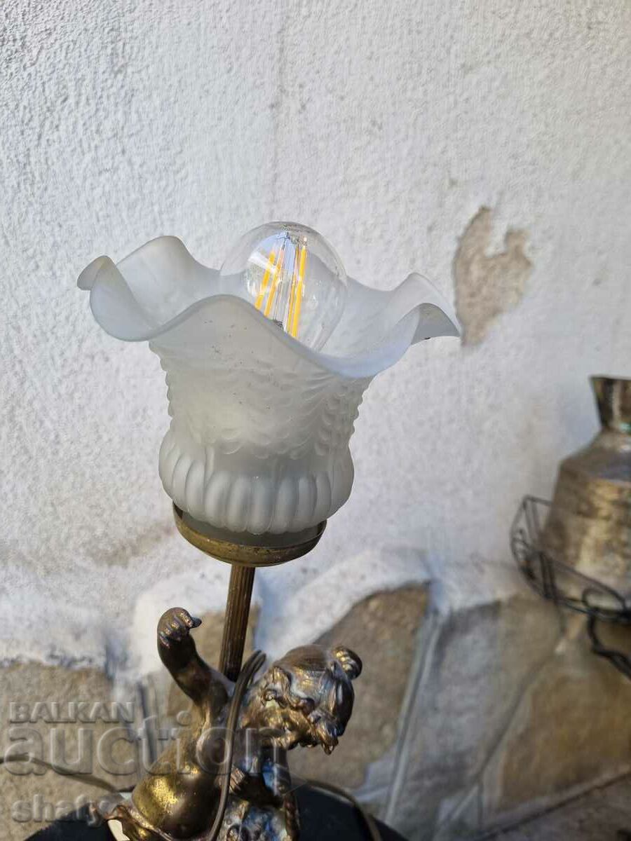 Auction An old lamp Auction An old lamp