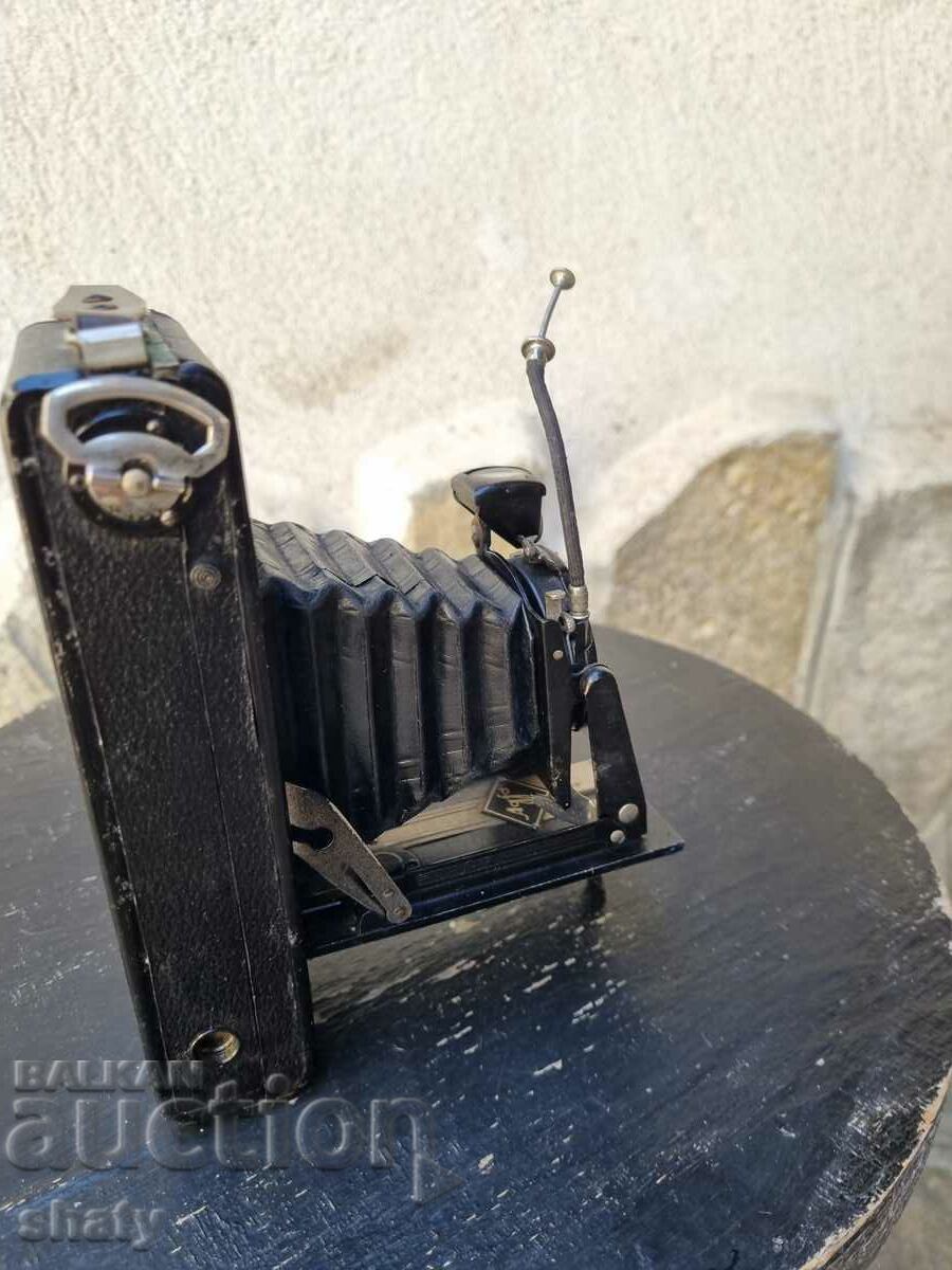 Delivery of Old bellows camera Delivery of Old bellows camera