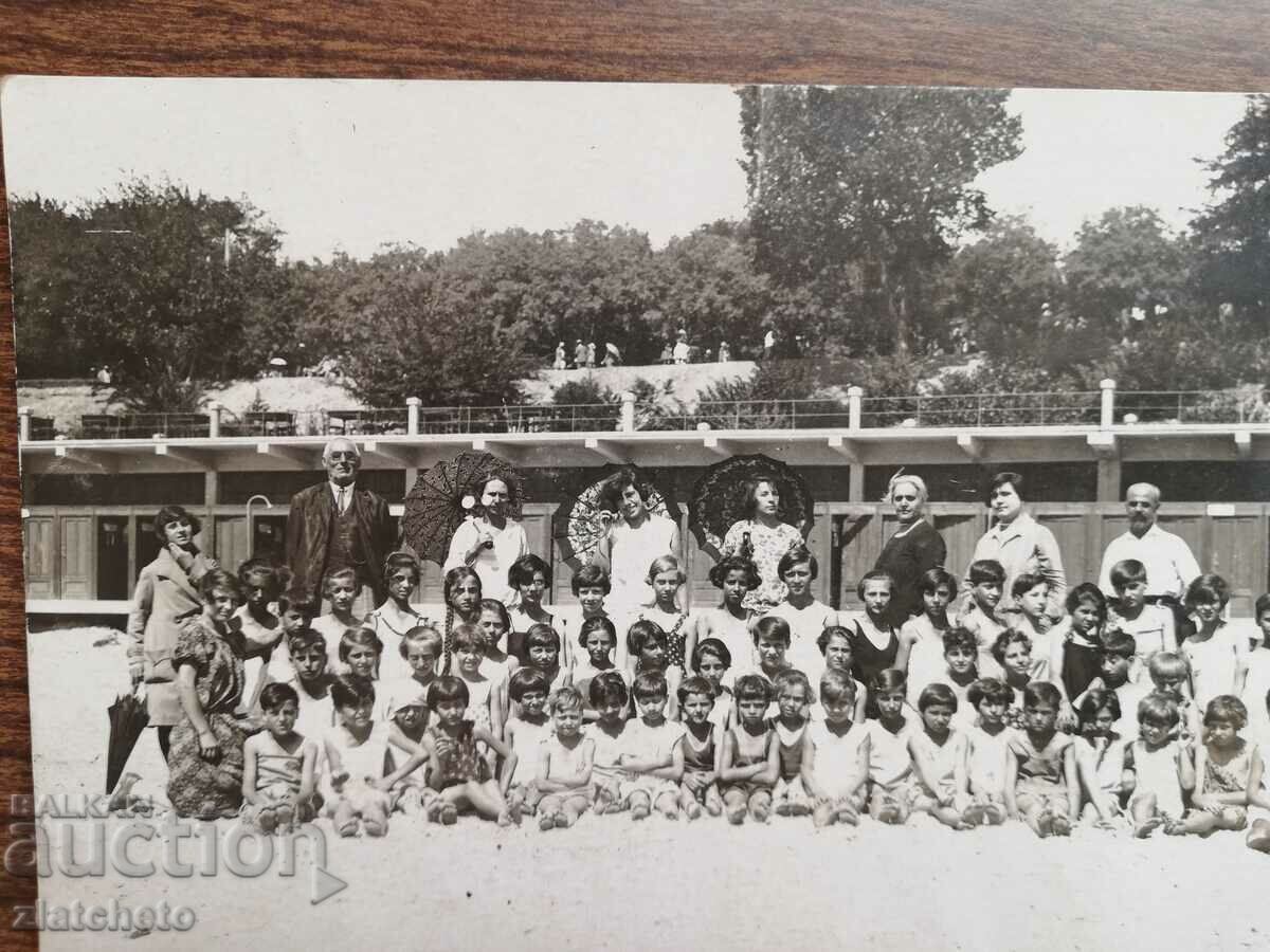 Old photo Kingdom of Bulgaria - Varna beach with price 7.00 BGN | € 3.58 Old photo Kingdom of Bulgaria - Varna beach with price 7.00 BGN | € 3.58