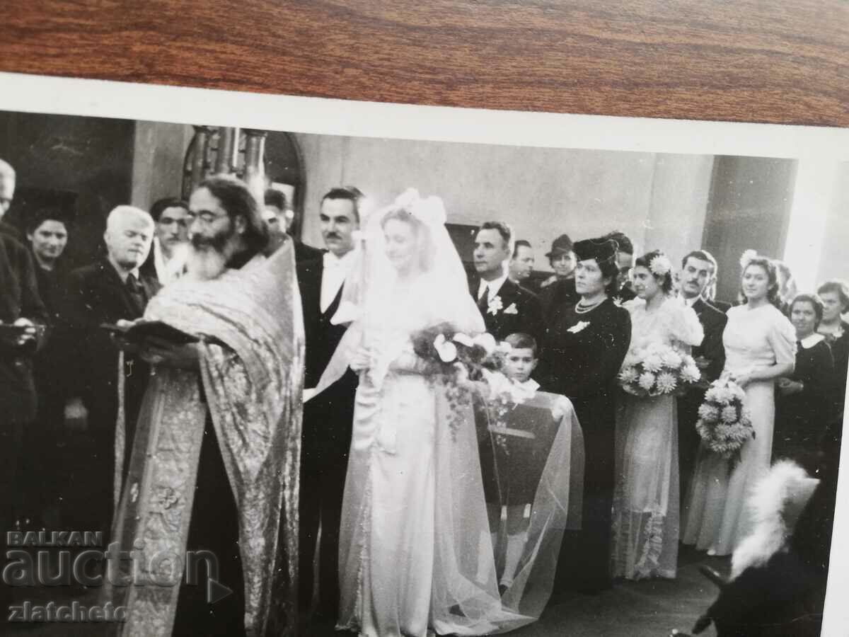 Old photo Kingdom of Bulgaria - Wedding, priest with price 10.00 BGN | € 5.11 Old photo Kingdom of Bulgaria - Wedding, priest with price 10.00 BGN | € 5.11