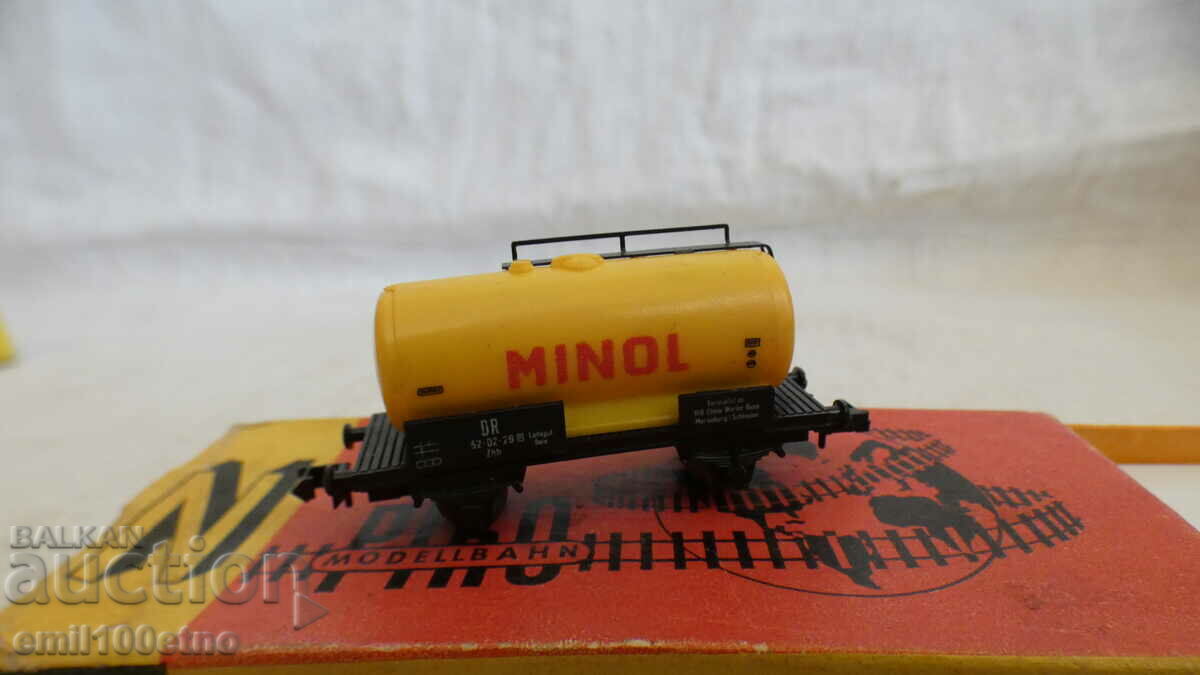 PIKO N train tank wagon with price 20.00 BGN | € 10.23 PIKO N train tank wagon with price 20.00 BGN | € 10.23