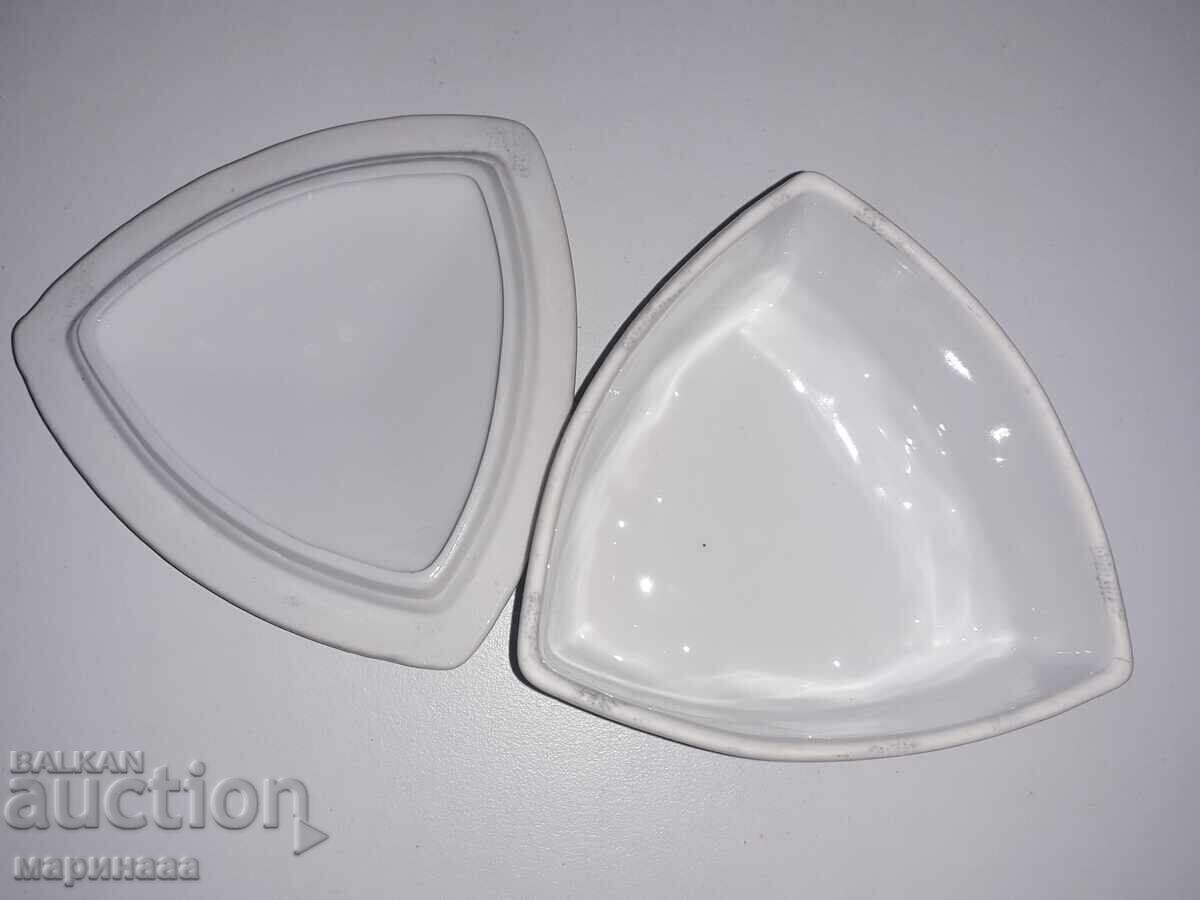 Auction OLD PORCELAIN BOX. GERMANY Auction OLD PORCELAIN BOX. GERMANY