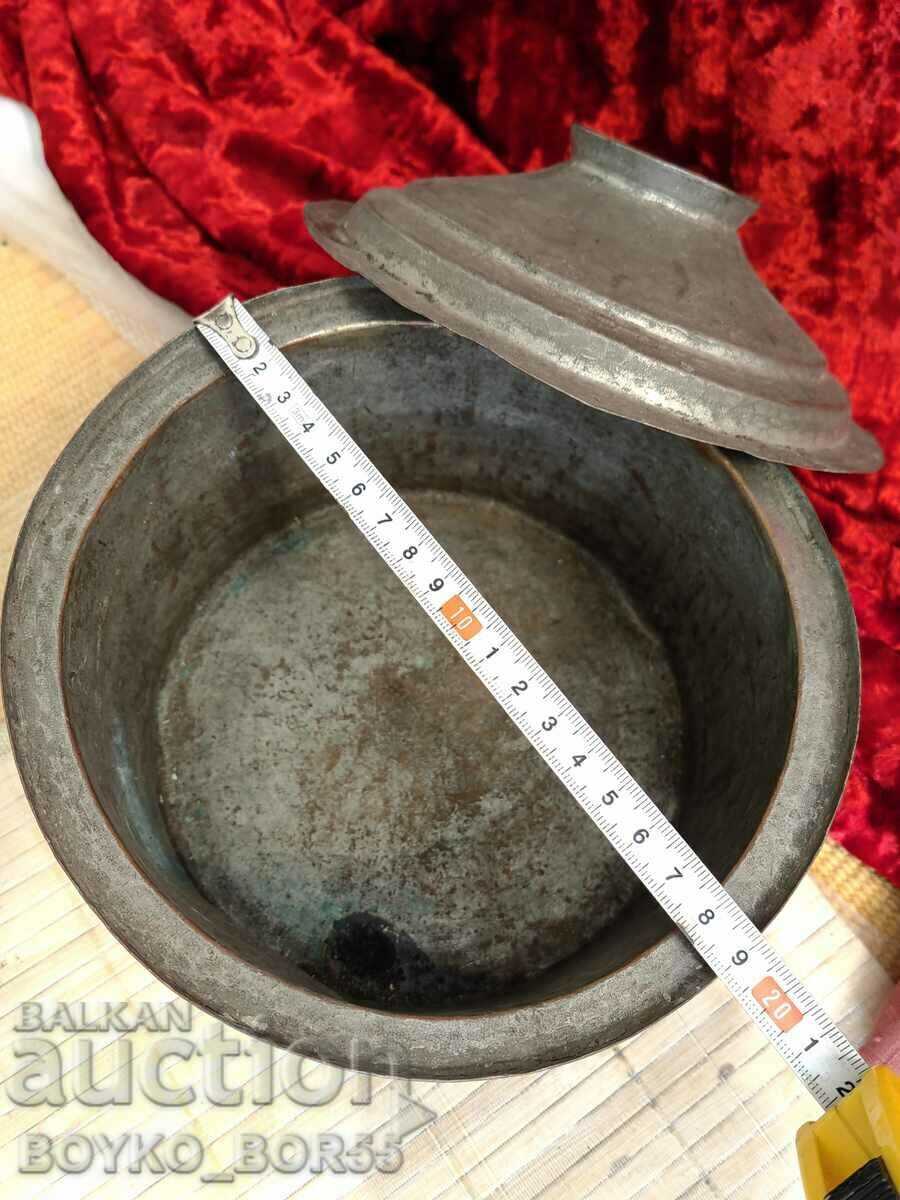 Auction Antique Royal Copper Copper Pot with Lid Auction Antique Royal Copper Copper Pot with Lid