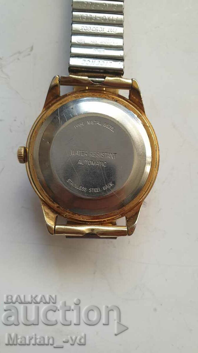 Delivery of Men's gold-plated Timex automatic watch Delivery of Men's gold-plated Timex automatic watch