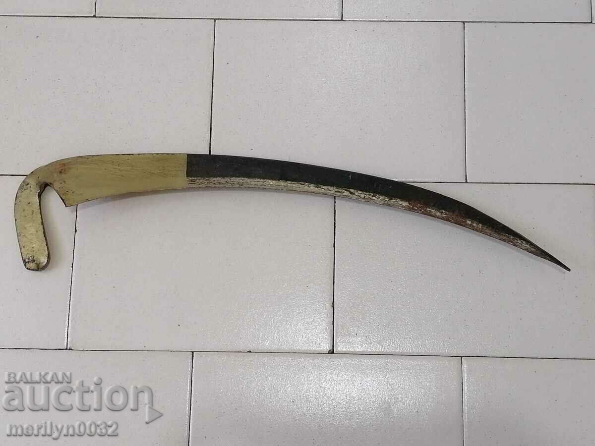 Auction Old hand-forged mowing scythe, wrought iron Auction Old hand-forged mowing scythe, wrought iron