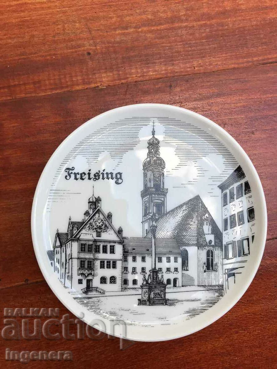 Auction PORCELAIN PLATE PLATE SOUVENIR PICTURE Auction PORCELAIN PLATE PLATE SOUVENIR PICTURE