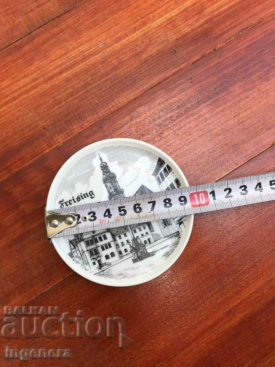 PORCELAIN PLATE PLATE SOUVENIR PICTURE - 5 PORCELAIN PLATE PLATE SOUVENIR PICTURE - 5