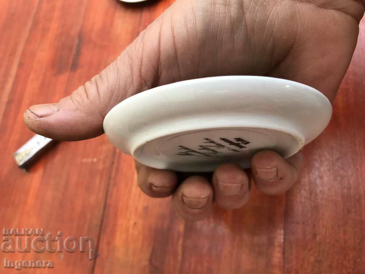 Auction PORCELAIN PLATE PLATE Auction PORCELAIN PLATE PLATE