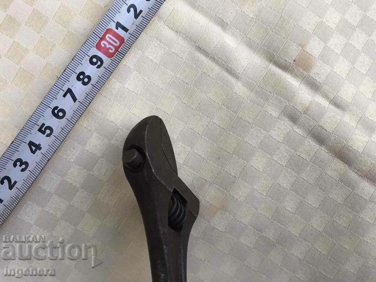 Delivery of FRENCH WRENCH - OLD SWEDEN Delivery of FRENCH WRENCH - OLD SWEDEN