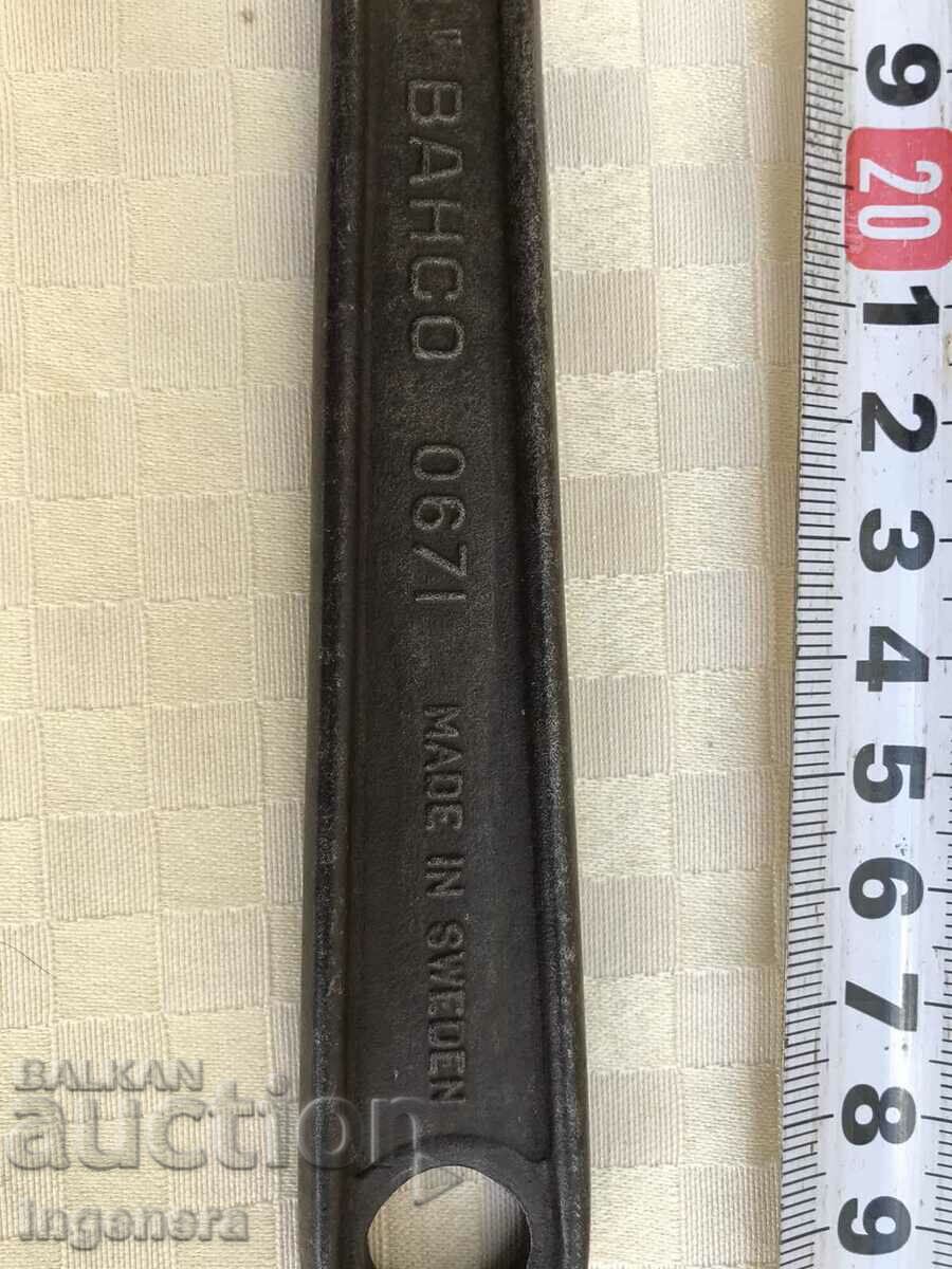 FRENCH WRENCH - OLD SWEDEN - 5 FRENCH WRENCH - OLD SWEDEN - 5