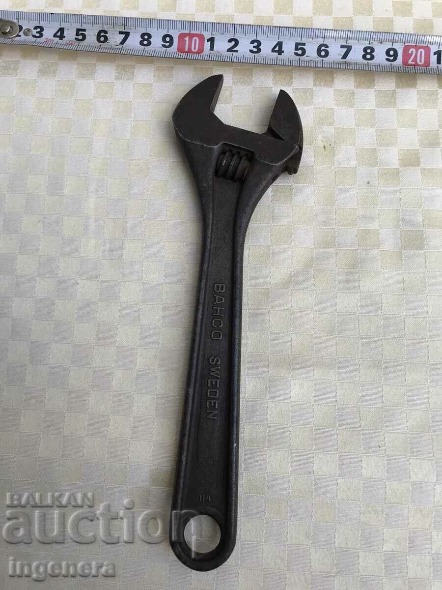 FRENCH WRENCH - OLD SWEDEN - 7 FRENCH WRENCH - OLD SWEDEN - 7